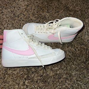 nike blazers with pink swoosh